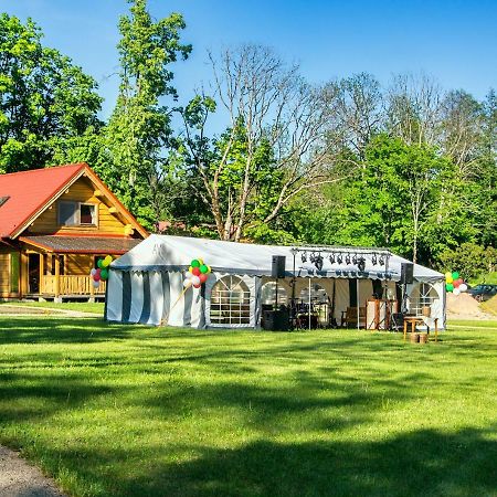 "Pakalas" Villa&Resort Siskiniai エクステリア 写真
